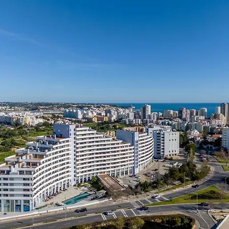 Outstanding Penthouse With Amazing Sea Views Apartment *