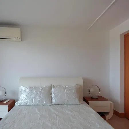 Outstanding Penthouse With Amazing Sea Views Appartement