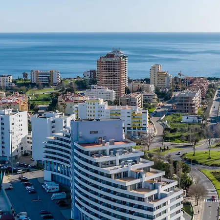 Outstanding Penthouse With Amazing Sea Views Apartamento Portimão
