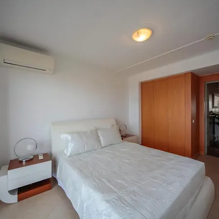 Lejlighed Outstanding Penthouse With Amazing Sea Views *